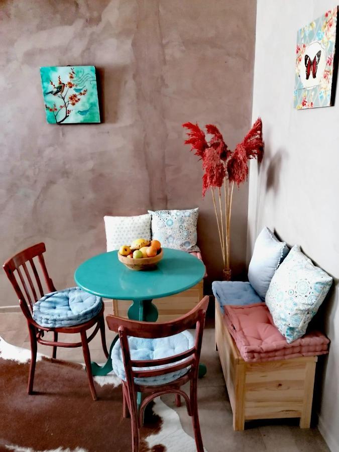 Gemutliches Appartment Im Herzen Von Athen Bagian luar foto